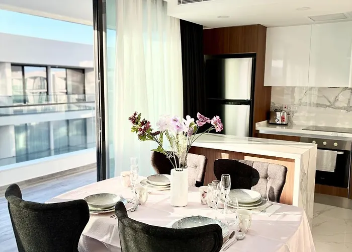 Brand New 2 Bedrooms In Grand Sapphire