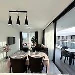 Apartamento Brand New 2 Bedrooms In Grand Sapphire Trikomo