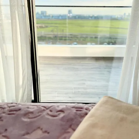 Brand New 2 Bedrooms In Grand Sapphire *