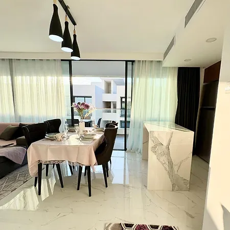 Brand New 2 Bedrooms In Grand Sapphire