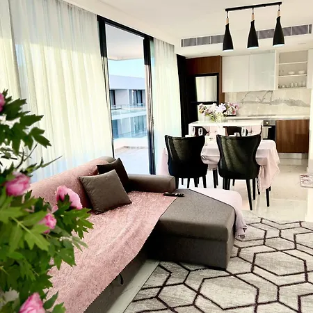 Apartmán Brand New 2 Bedrooms In Grand Sapphire Trikomo