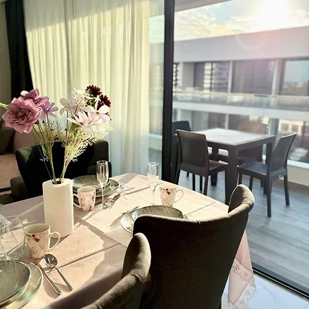 Brand New 2 Bedrooms In Grand Sapphire Apartmán *