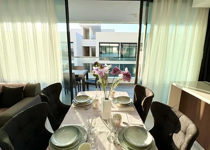 Апартаменты Brand New 2 Bedrooms In Grand Sapphire